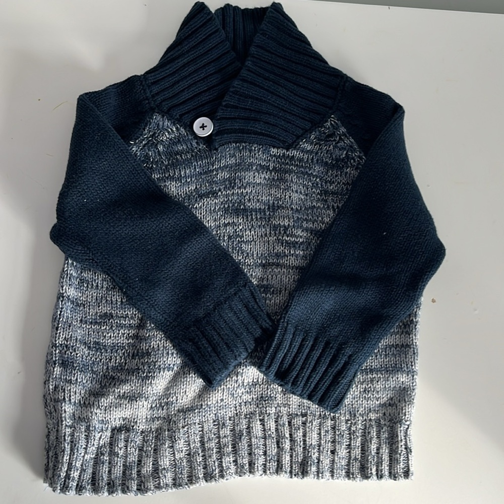 BOYS 2T Clothes bundle - Picture 3 of 3